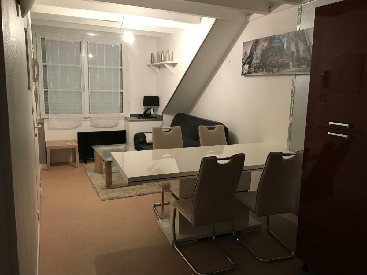 Appartement Rue Victor Hugo - Port De La Houle Cancale Bagian luar foto